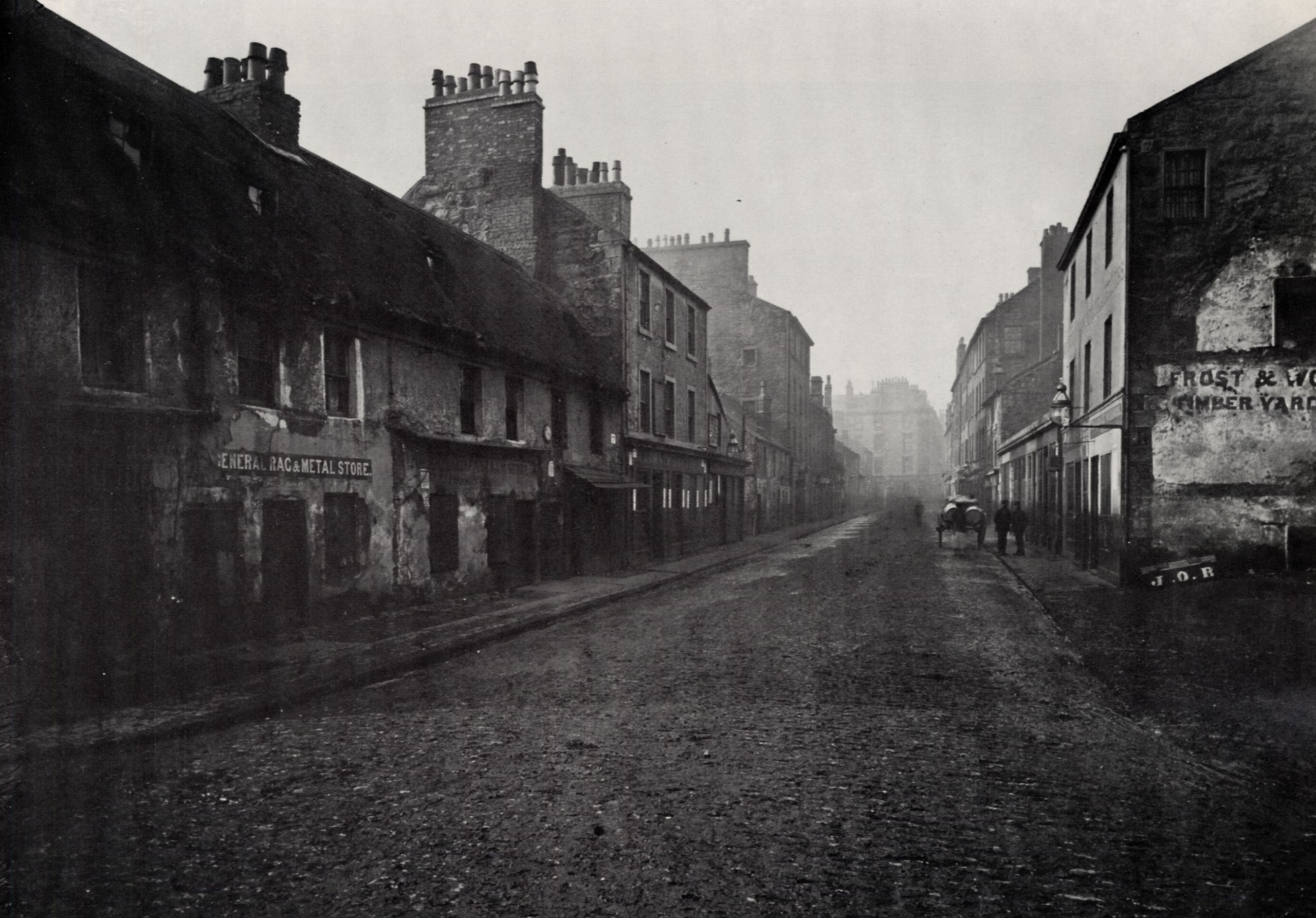 Gorbals Street in Glasgow photographed by Thomas Annan between 1868 and 1877